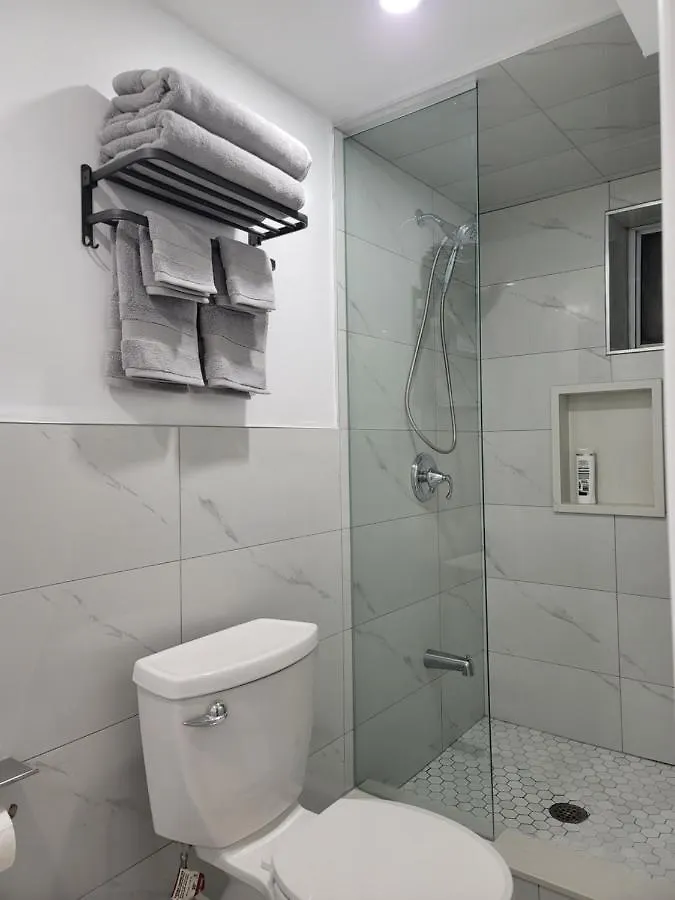 Homestay Tononhouse Apartment Toronto