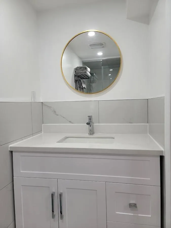 Tononhouse Apartment Toronto Homestay