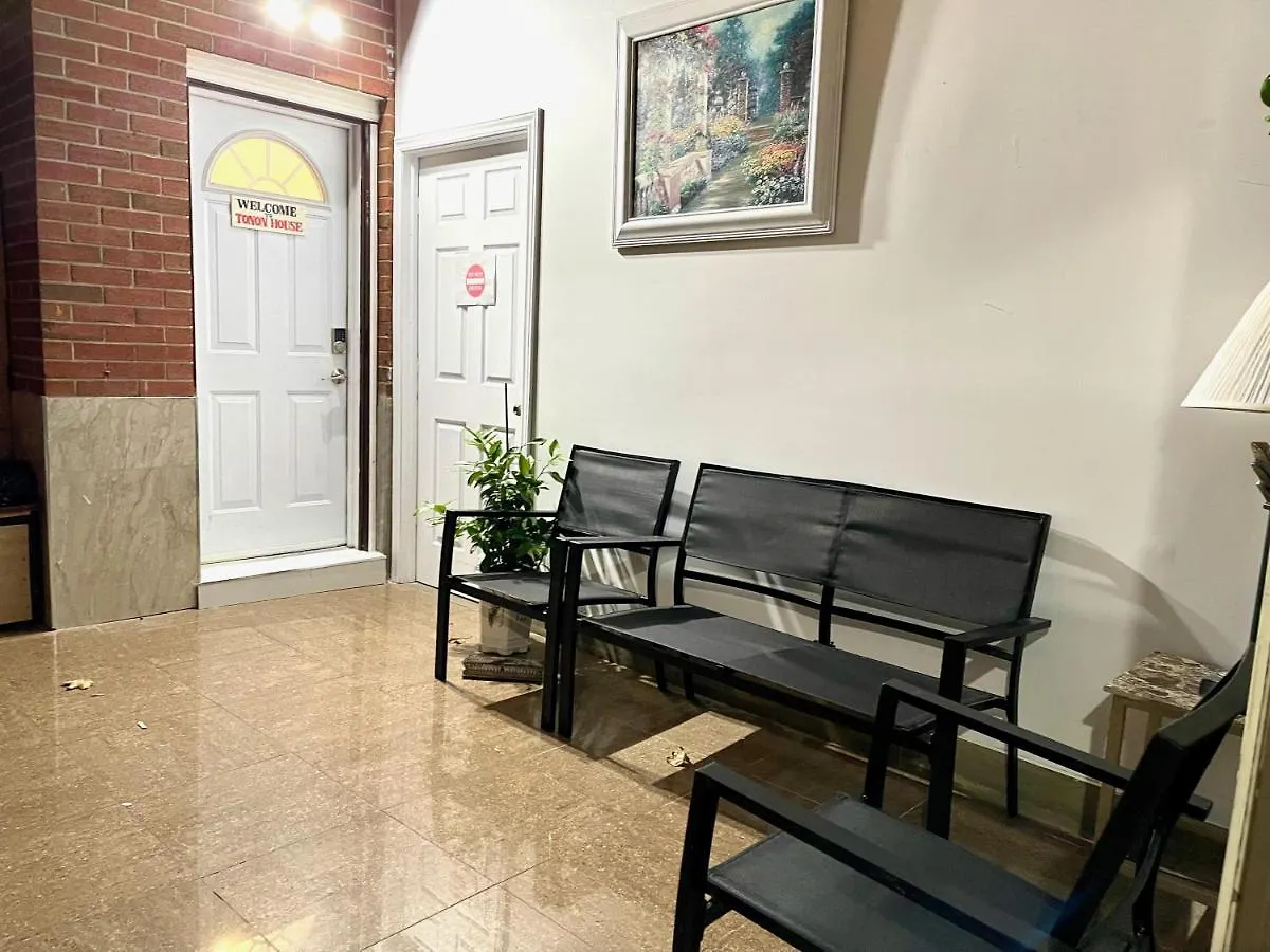Homestay Tononhouse Apartment Toronto Canada